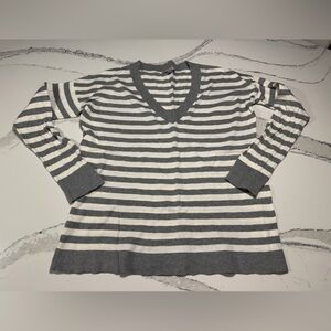 Gap Vneck sweater gray/white striped Medium